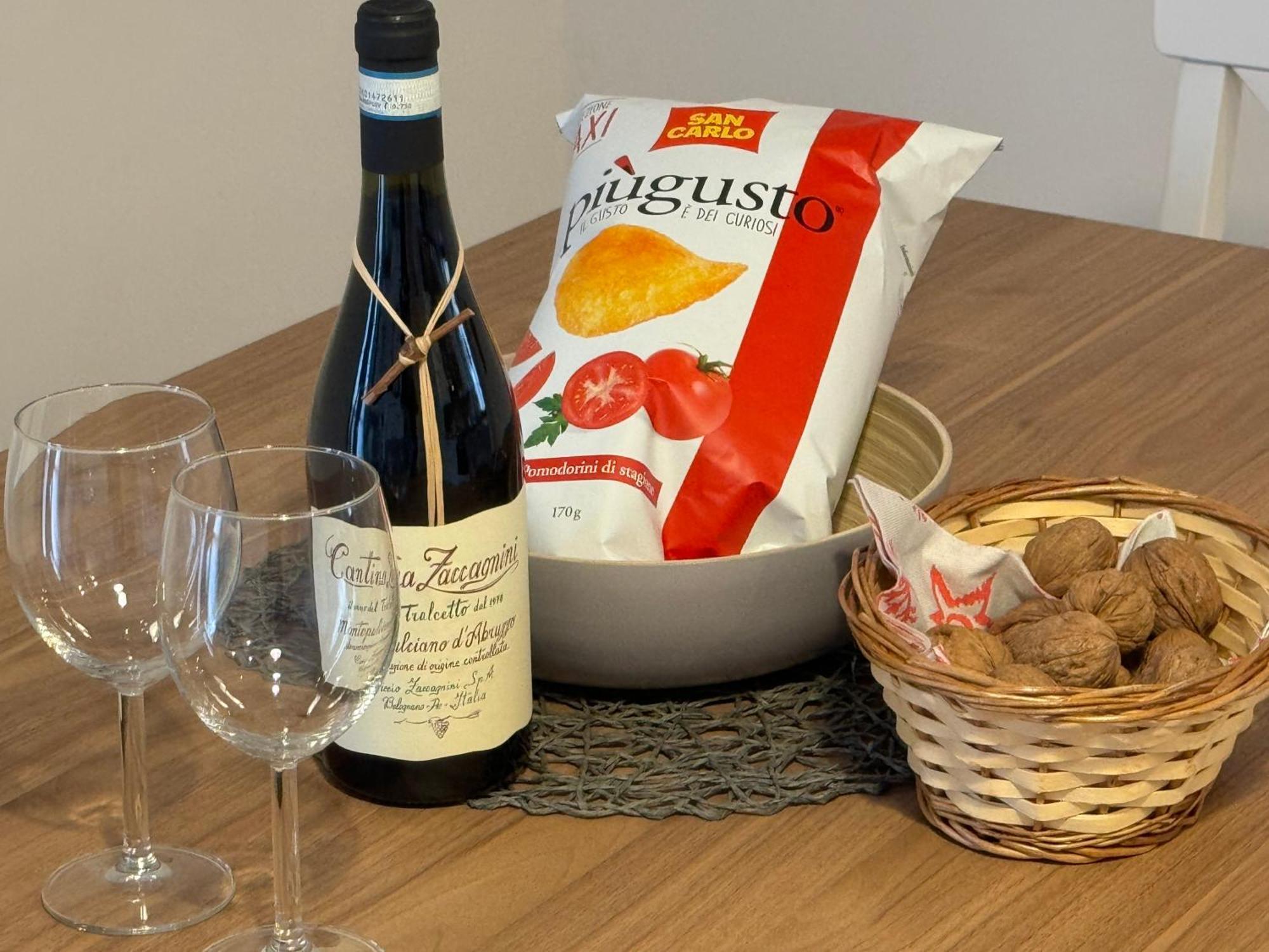 カステル・ディ・サングロAttico - Terrazza Su Castelloアパートメント エクステリア 写真